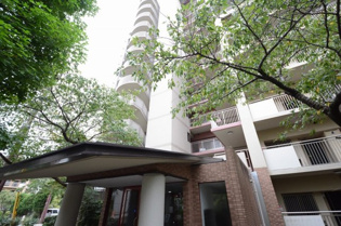 阪急日生ニュータウン花咲く丘の街Ｂ棟の外観