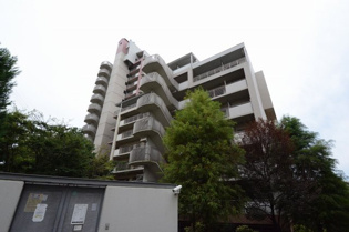 阪急日生ニュータウン花咲く丘の街Ｂ棟の外観