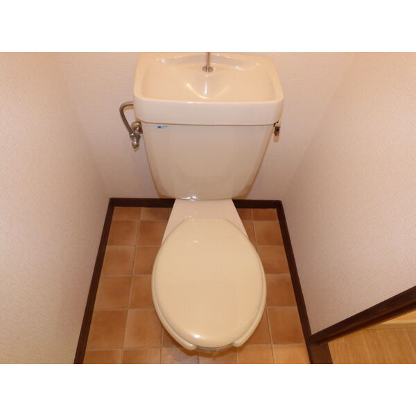 コーポ西浦Ⅰのトイレ