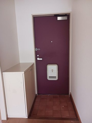 【玄関】 | シャロル内原 | シンプルで使いやすい玄関です