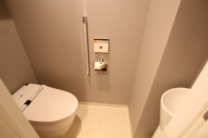 【トイレ】