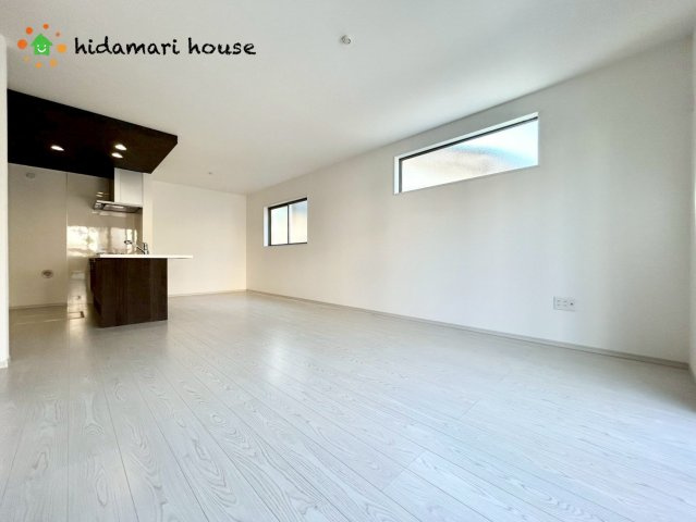 桶川市神明1期　新築戸建　KIP　01の居間・リビング