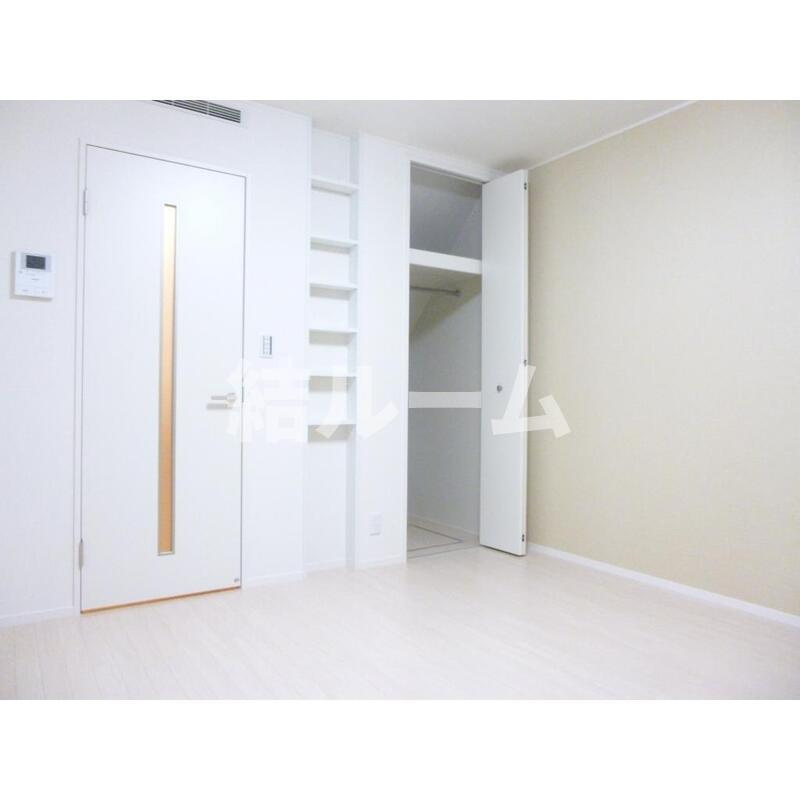 メゾン エクリュの寝室