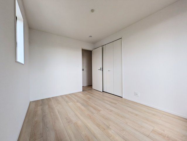 明石市大久保町谷八木新築戸建７号棟の洋室