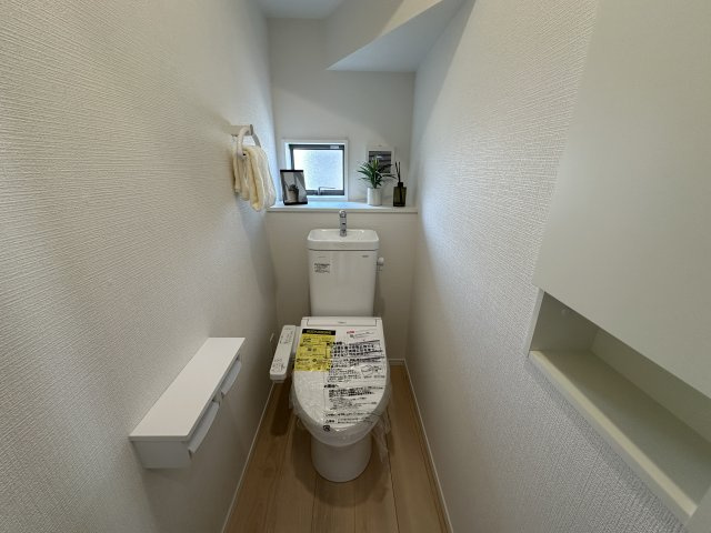 明石市大久保町谷八木新築戸建７号棟のトイレ