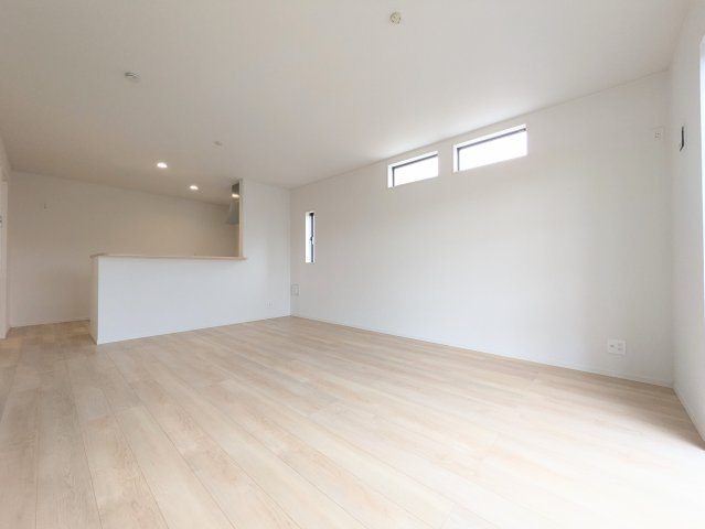 明石市大久保町谷八木新築戸建７号棟の居間・リビング