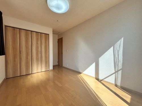 【洋室】 | 【仲介手数料０円】平塚市徳延　中古一戸建て | 【仲介手数料０円】平塚市徳延　中古一戸建て