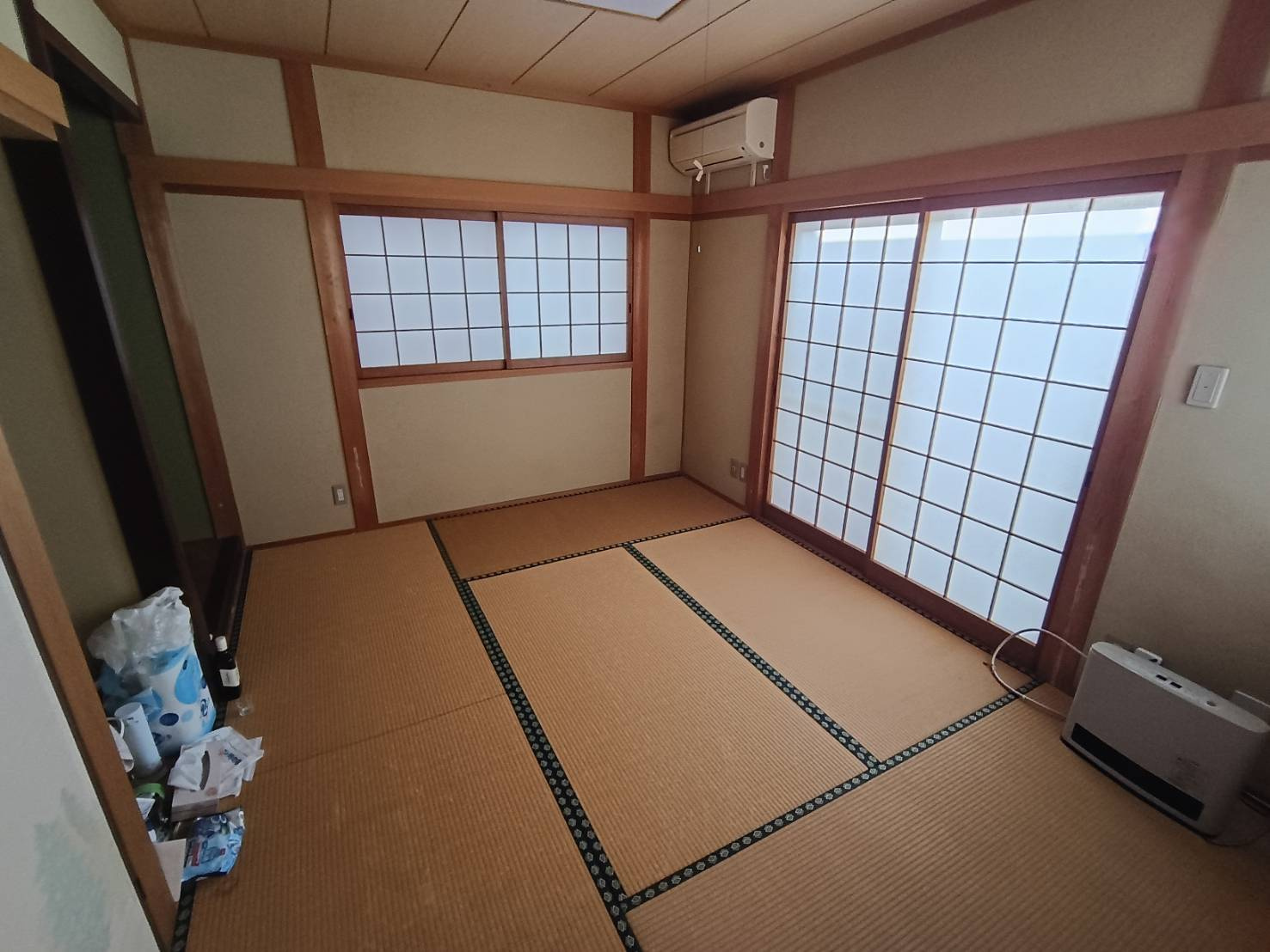 西条市朔日市882-72　中古住宅の和室