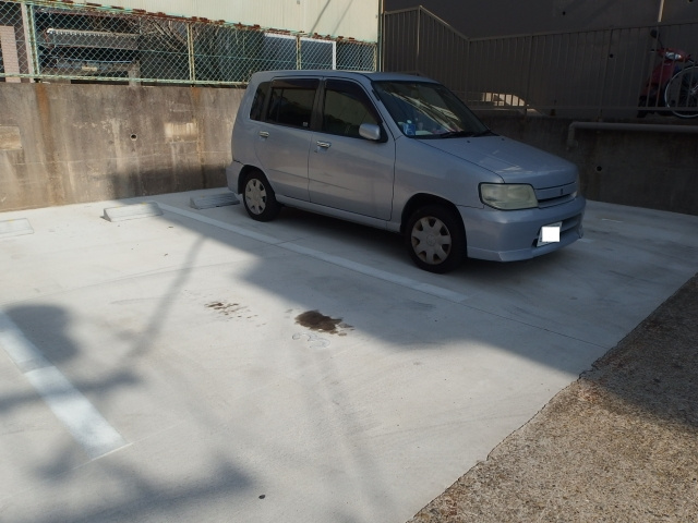 サンハイツ岡崎ＡＢの駐車場