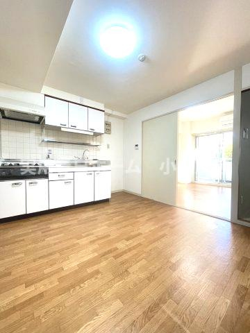 【居間・リビング】