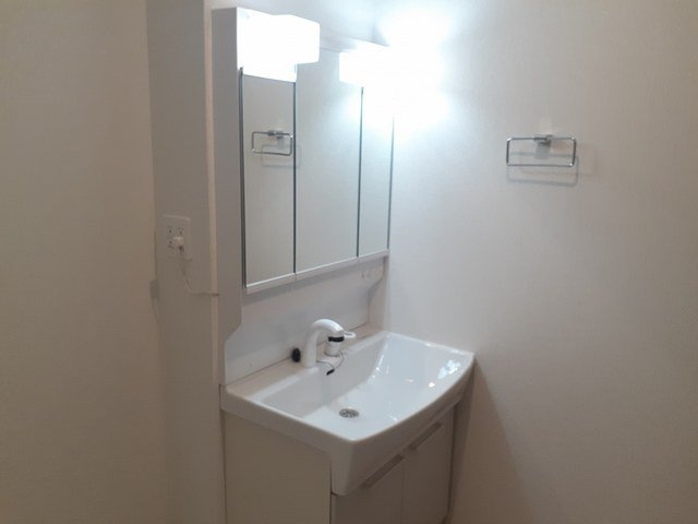 リベルテ　Ⅲの洗面所|ゆったりとスペースのある洗面所