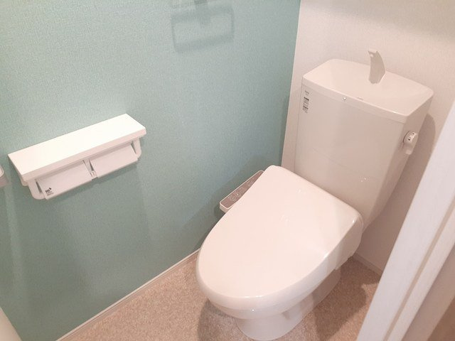 リベルテ　Ⅲのトイレ|落ち着いた色調のトイレです