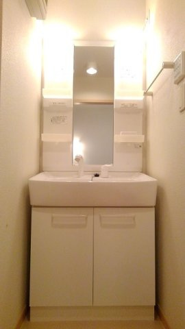 ブリーゼ・カーサの洗面所|洗面所です