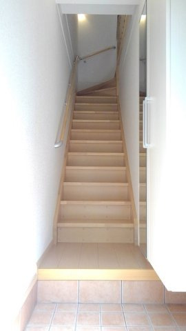 ブリーゼ・カーサの玄関|明るい玄関です