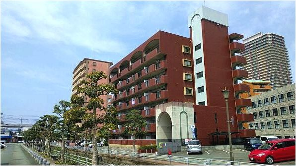 センチュリー中央