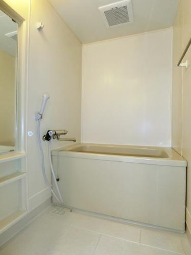 センチュリー中央の浴室|きれいなお風呂です