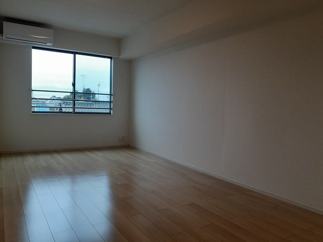 グラン　ソレイユの居間・リビング|ゆったり過ごせる居間です