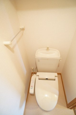 イーリスのトイレ|清潔感のあるトイレです