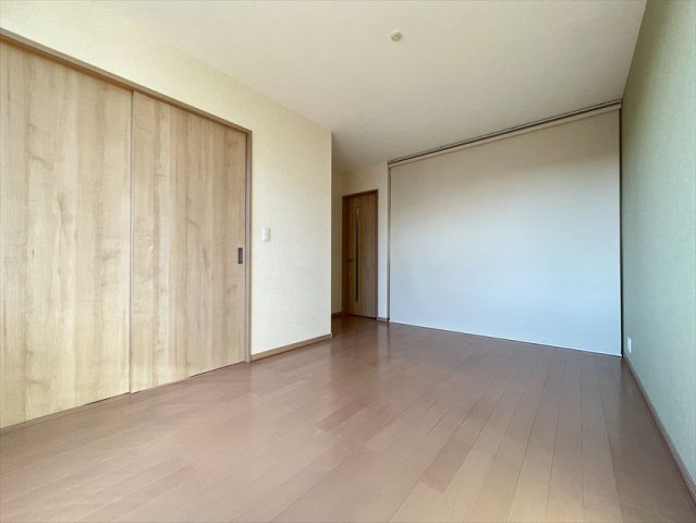 グリーンコーポⅡの居間・リビング|ゆったり過ごせるリビングです