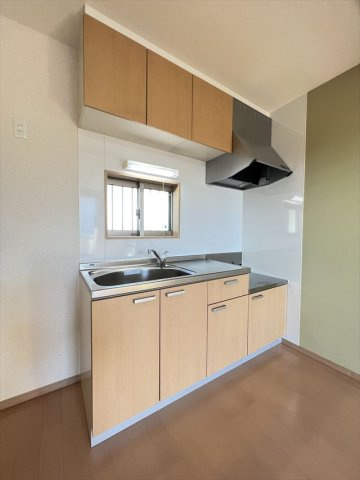 グリーンコーポⅡのキッチン|お料理しやすいキッチンです