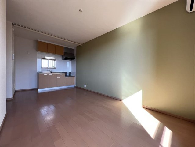 グリーンコーポⅡの居間・リビング|使いやすいリビングです