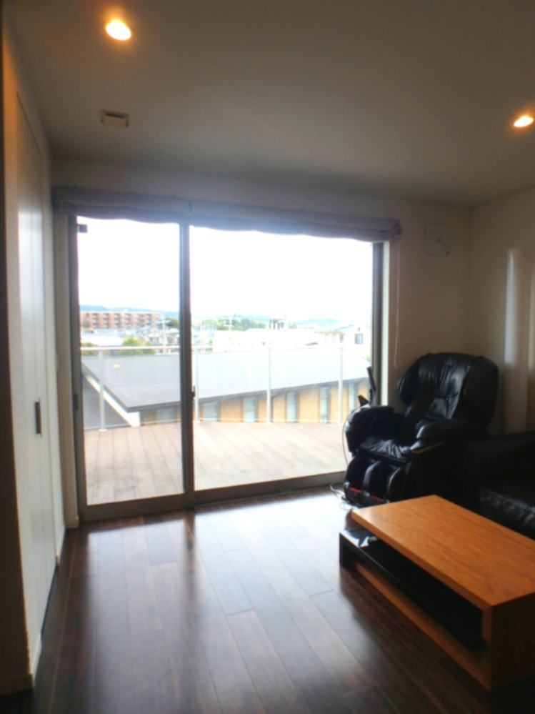 上甲東園3丁目　戸建の居間・リビング