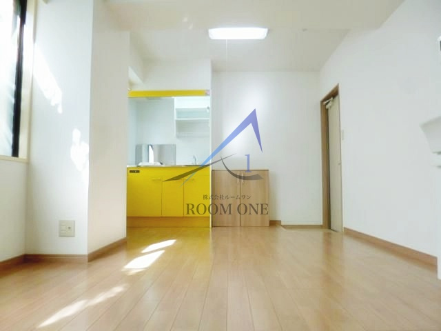 コスモステージの居間・リビング|洋室のお部屋です。