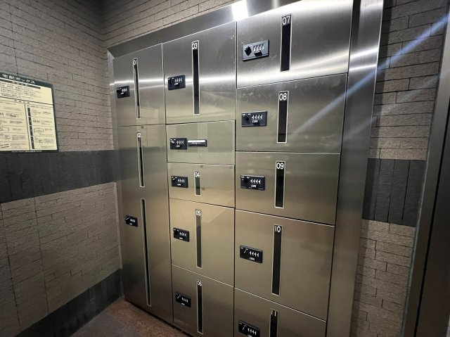 見たまんまの引き渡し。つまり家具付きマンション。横浜駅が最寄りよ。【サングレイス横浜駅東】リノベーションの設備