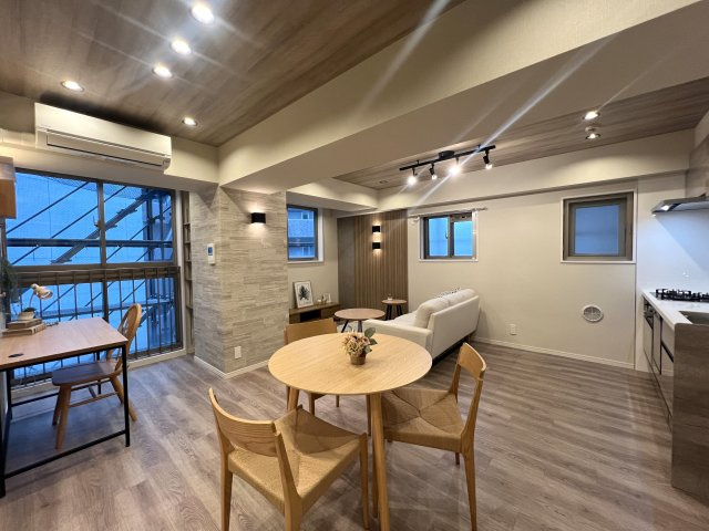 見たまんまの引き渡し。つまり家具付きマンション。横浜駅が最寄りよ。【サングレイス横浜駅東】リノベーション