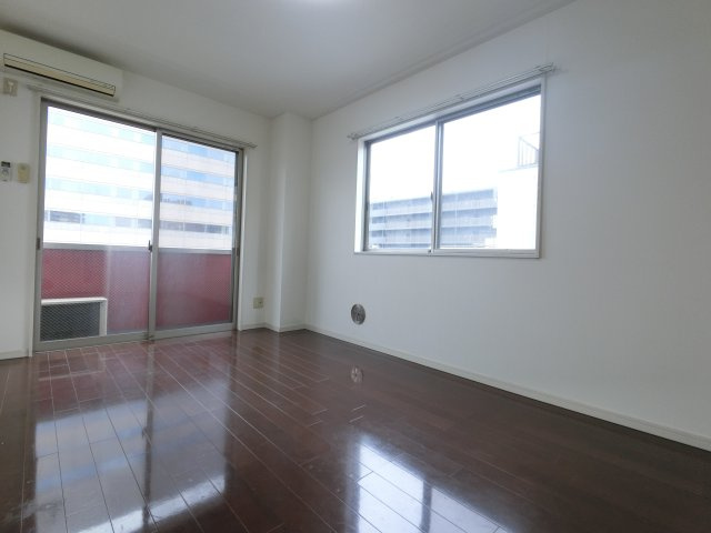 千葉市中央区登戸１丁目の賃貸マンションの内装