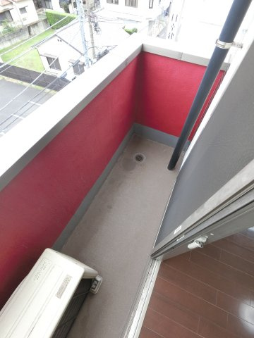 千葉市中央区登戸１丁目の賃貸マンションのバルコニー