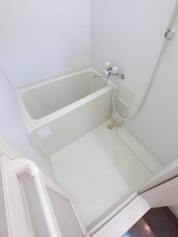 千葉市中央区登戸１丁目の賃貸マンションの浴室