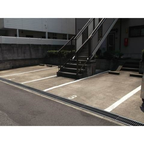 ハミング諏訪Ａの駐車場