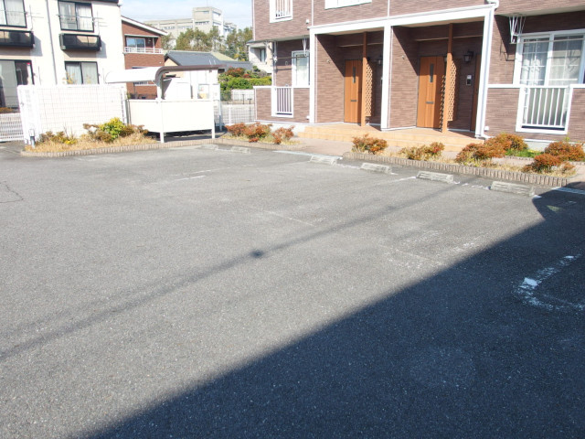 パルク・アンソレイエＢの駐車場