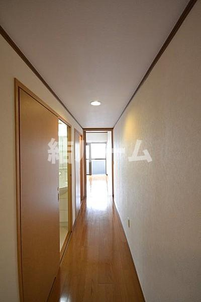 豊島区南長崎５丁目の賃貸マンションの玄関