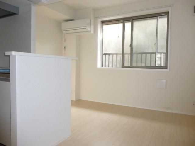 アーク江戸川橋の居間・リビング