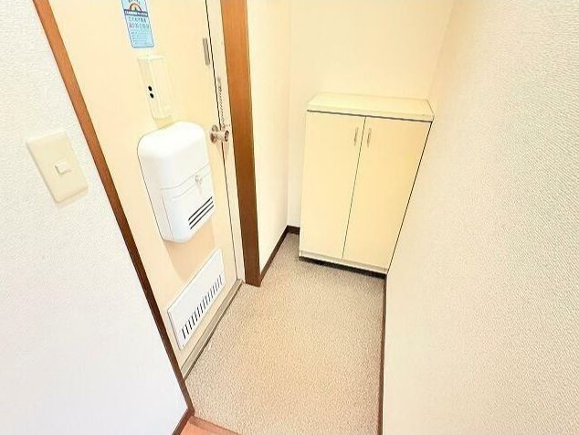 さいたま市浦和区本太５丁目のアパートの玄関