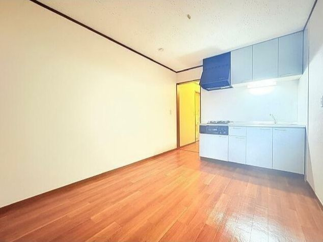 さいたま市浦和区本太５丁目のアパートの居間・リビング