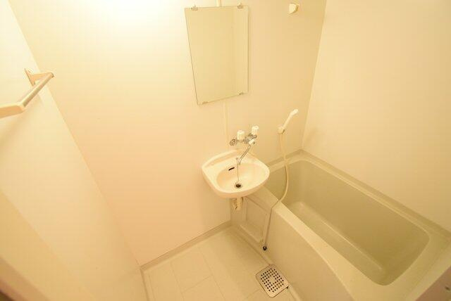 オリーブフォレストの浴室