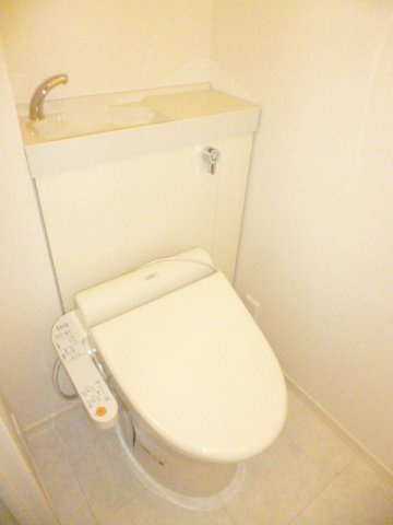 ＬＵＭＩＮＯＵＳ　ＡＳＡＨＩＤＡＩのトイレ|★温水洗浄便座★