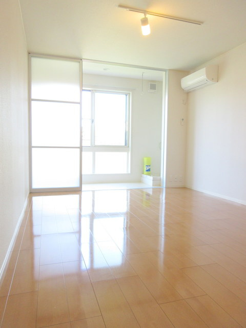 ＬＵＭＩＮＯＵＳ　ＡＳＡＨＩＤＡＩの洋室|★12.4帖の広々１Ｒ★