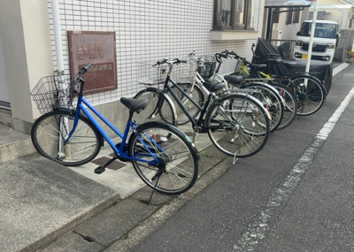 【駐輪場】 | ダイアパレス淵野辺 | マンションの駐輪場は、事前に空きがあるか確認を取ると安心です。せっかく入居したのに駐輪スペースがない！なんてことになったら大変ですよね。そこで、内見時や購入前にはまず事前に確認しておくと良いでしょう。