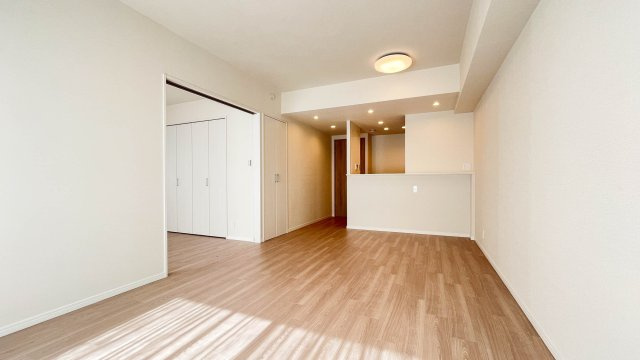 藤和シティホームズ鷺沼小台の居間・リビング| [扉OPEN]