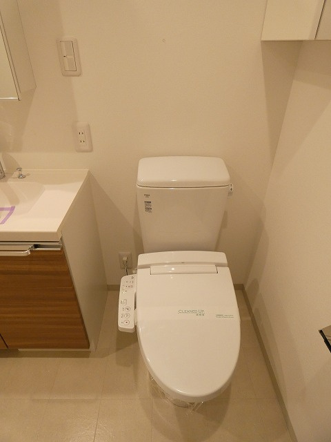 PASEO中目黒　敷金0　浴室乾燥機　オートロックのトイレ