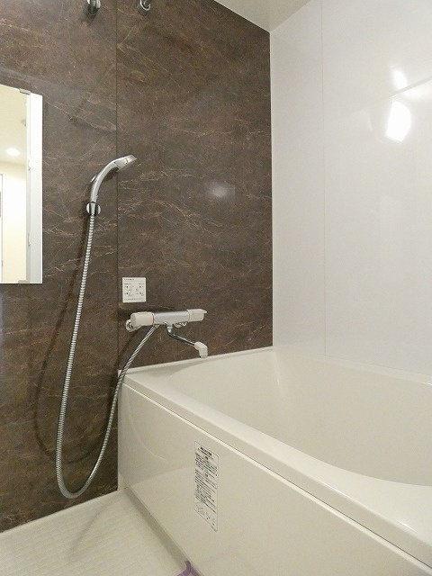 PASEO中目黒　敷金0　浴室乾燥機　オートロックの浴室