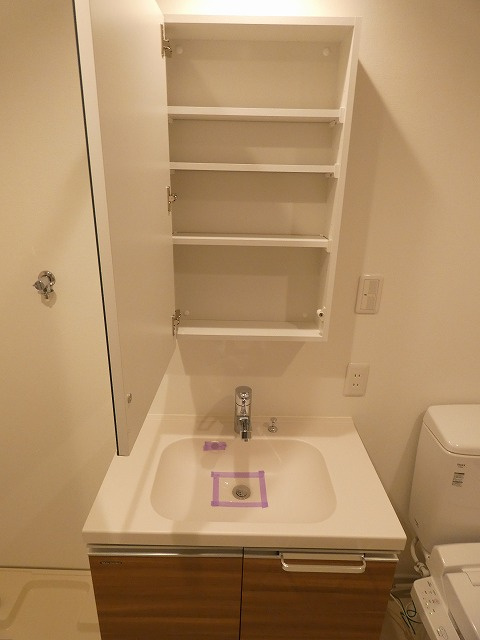 PASEO中目黒　敷金0　浴室乾燥機　オートロックの洗面所