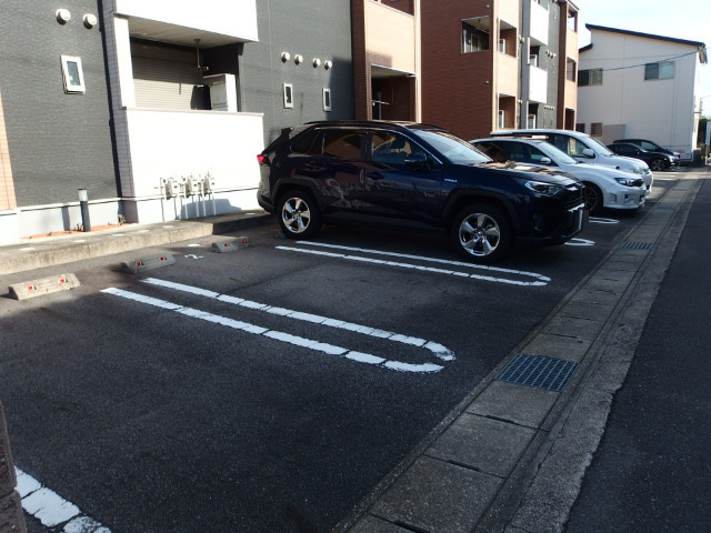 カモミールハウスＡの駐車場