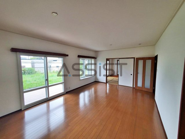 組澤邸の居間・リビング