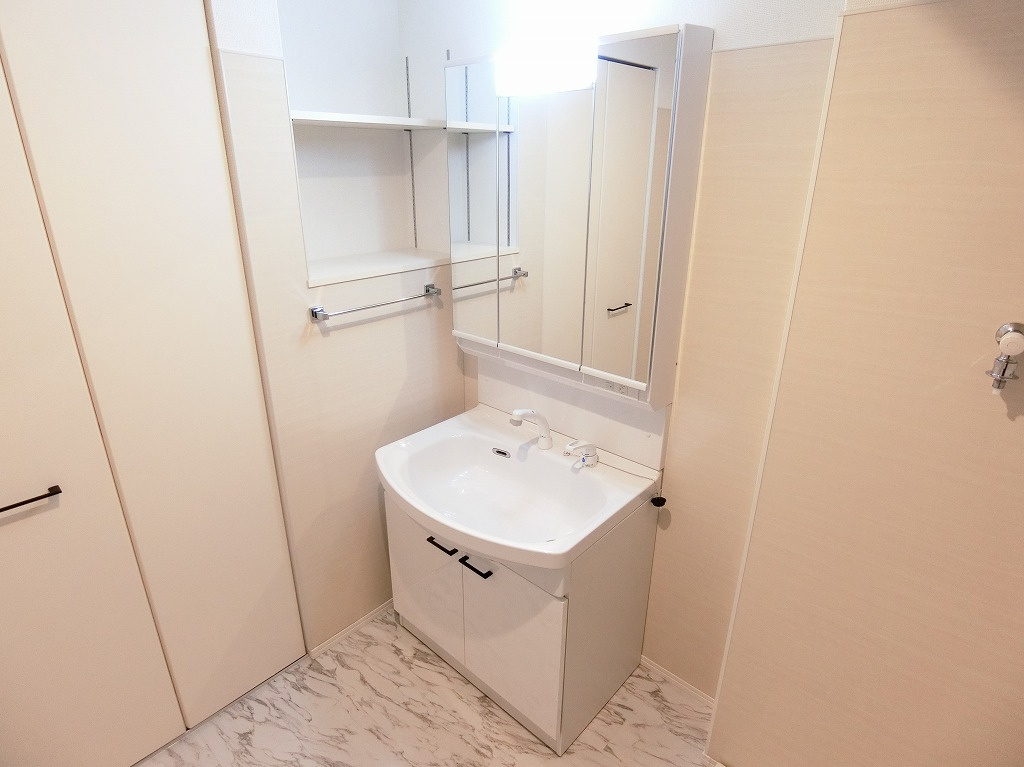 ムーンコート梅満の独立洗面台