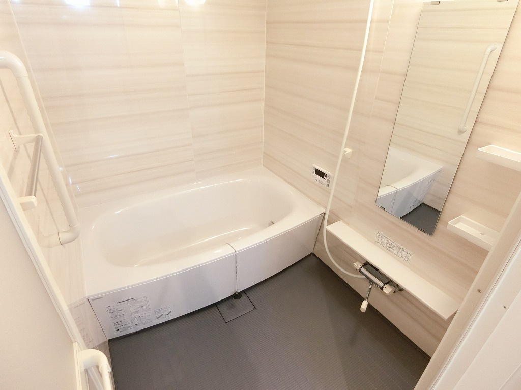 ムーンコート梅満の浴室